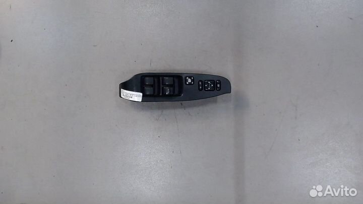 Кнопка стеклоподъемника Subaru Legacy (B12), 2000