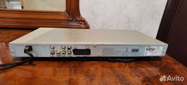 DVD плеер Toshiba