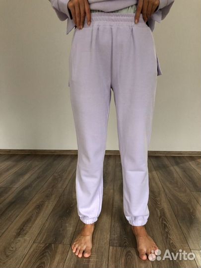 Костюм спортивный из ткани лапша