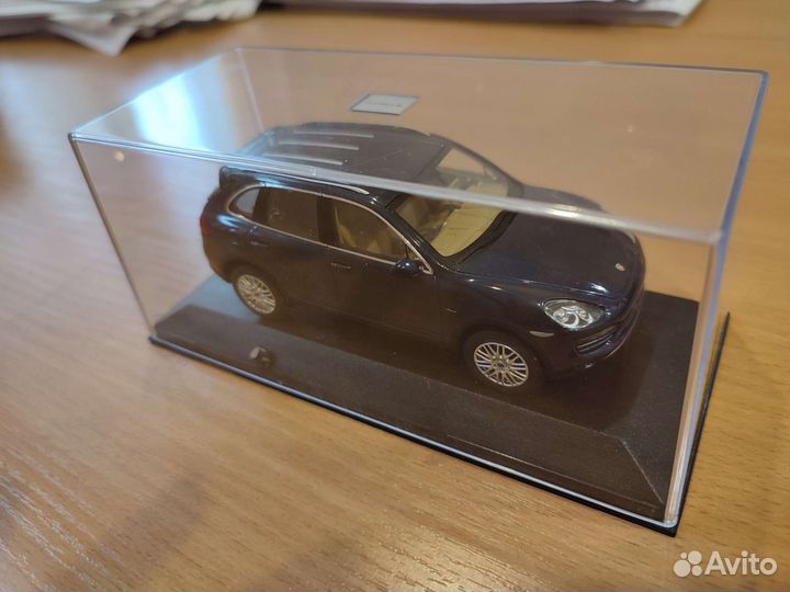 Модель автомобиля Порше Porsche Cayenne