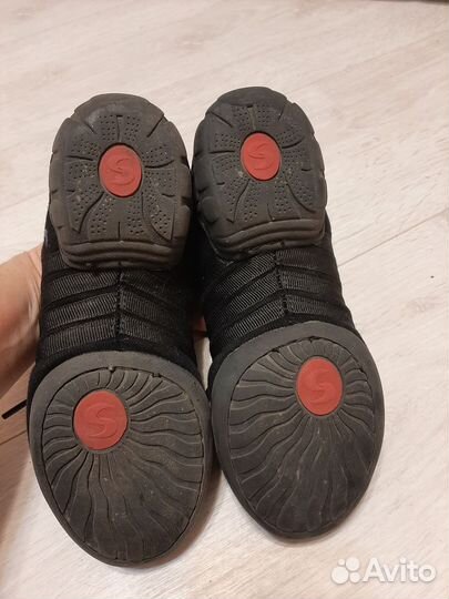 Танцевальные кроссовки Sasan р.32
