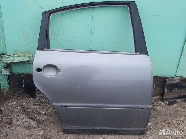 Задняя правая дверь фольксваген пассат б5+