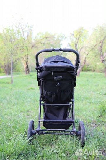 Прогулочная коляска bumbleride в полном комплекте