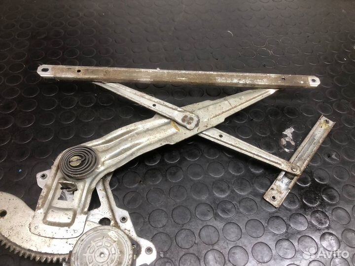 Стеклоподъемнный механизм передний R Pajero Sport1