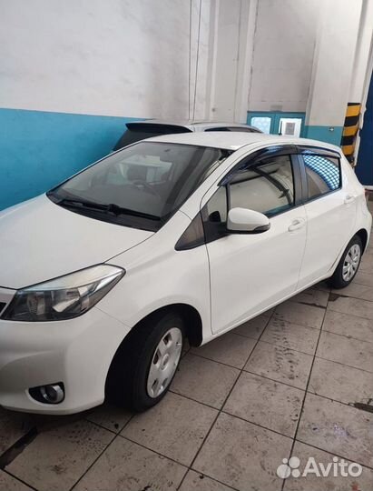 Toyota Vitz 1.0 CVT, 2014, 237 000 км