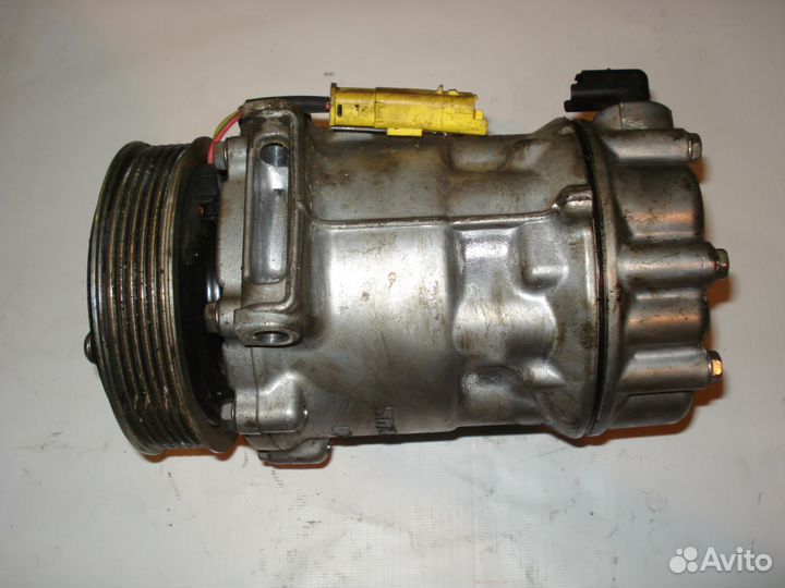 Компрессор кондиционера Peugeot / Citroen
