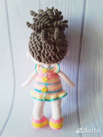 Кукла вязанная ручной работы