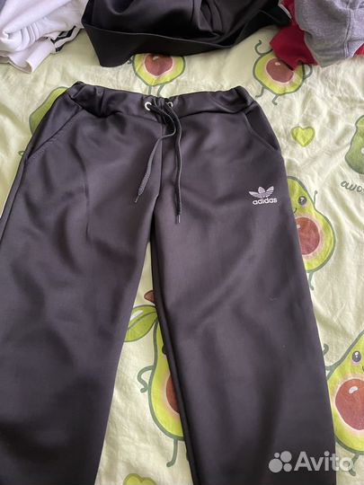 Спортивный костюм женский