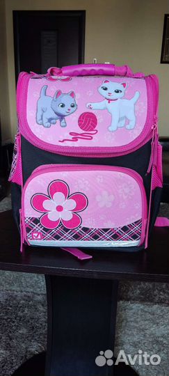 Рюкзак школьный для девочки 1 класс