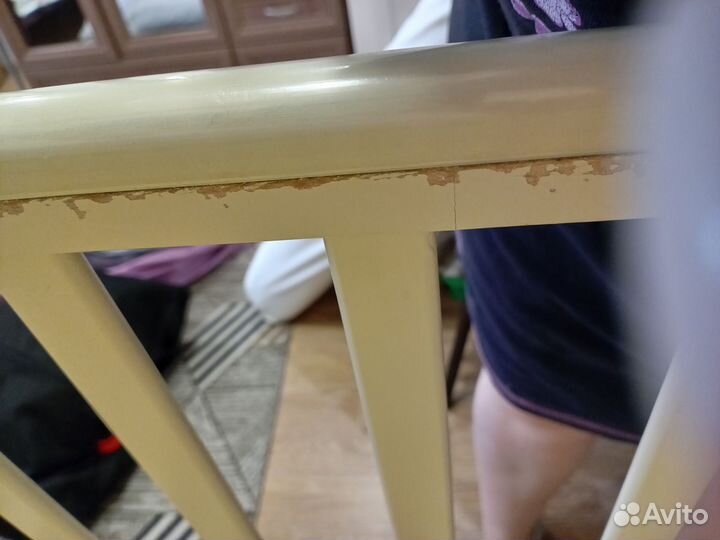 Детская кроватка с поперечным маятником