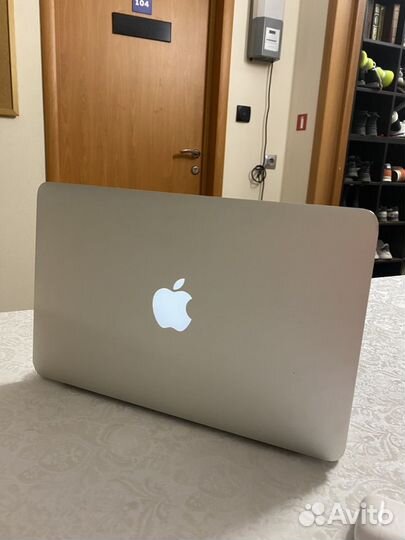 Продаю MacBook Air