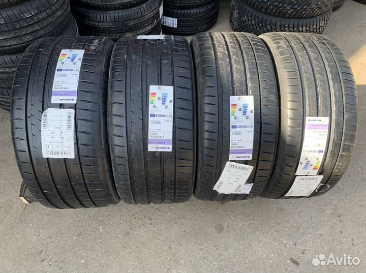 Michelin Pilot Sport 4 S 295/35 R21 и 265/40 R21