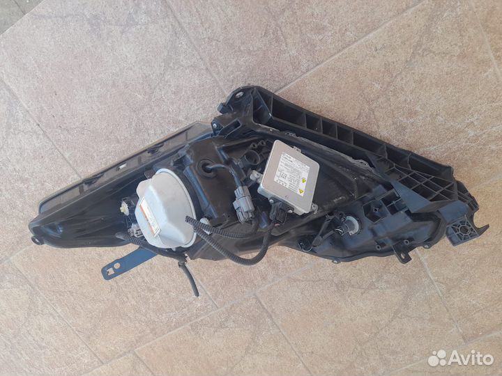 Фара передняя правая honda freed