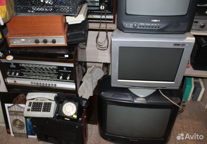 Радиолы. Радиоприёмники. Магнитофоны