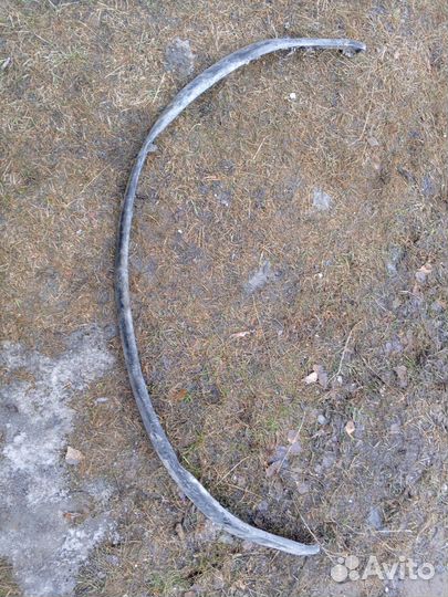 Губа бампера