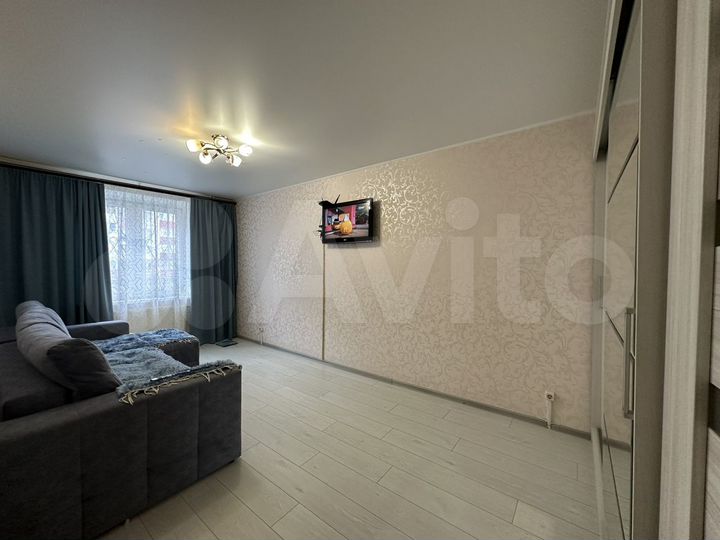 2-к. квартира, 44 м², 1/10 эт.