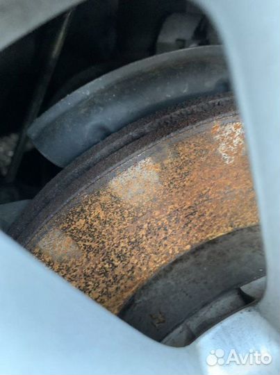 Тормозные диски переднее Volkswagen Jetta 6