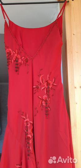 Платье вечернее