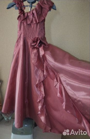 Нарядные платья