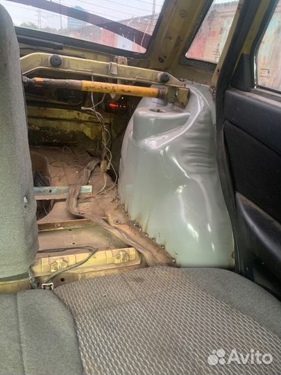 Стакан задний левый 2110