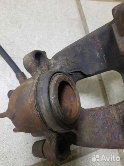 Суппорт передний ford focus 1 1.6 2.0