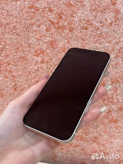 iPhone 12, 64 ГБ