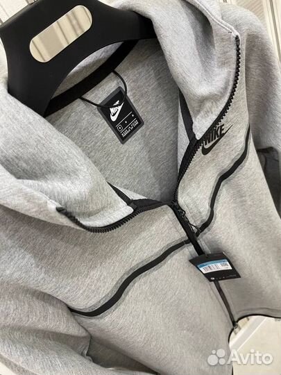 Зипка nike tech fleece