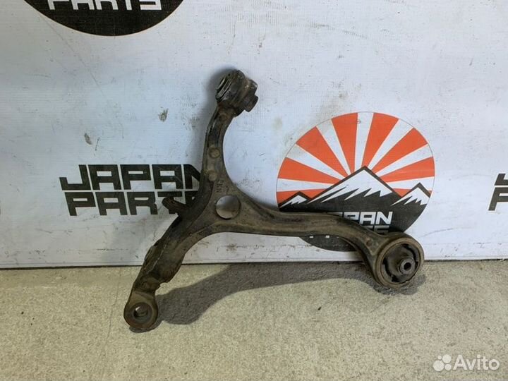 Рычаг нижний передний правый Honda Accord 8