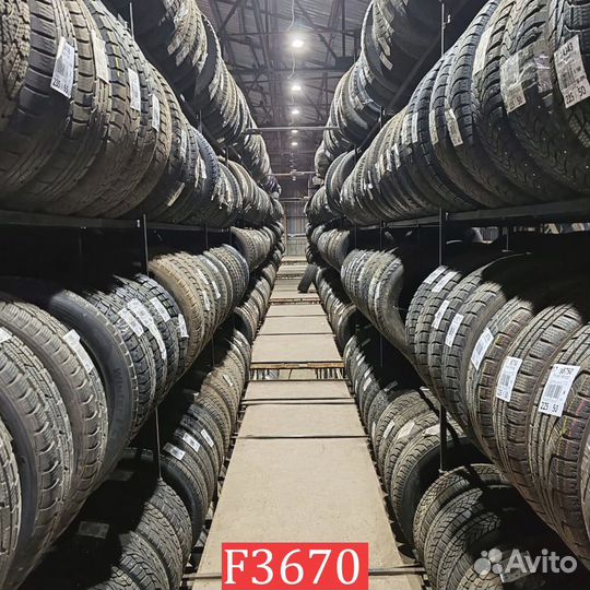 Kumho I'Zen KW22 215/65 R16 98L