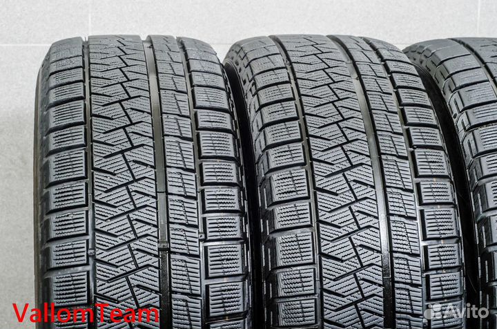 Pirelli Ice Asimmetrico Plus 215/60 R16 95Q