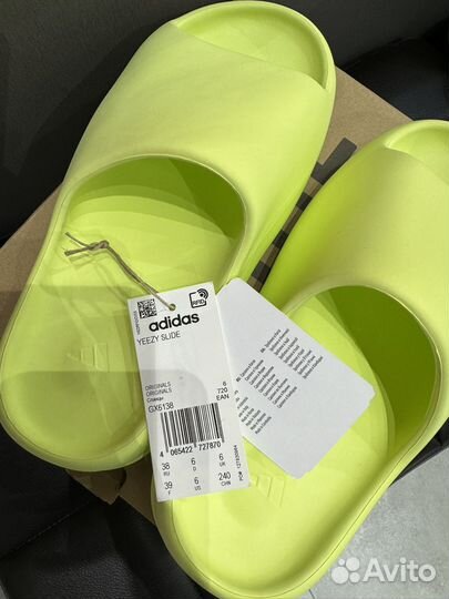 Тапочки adidas yeezy slide green glow