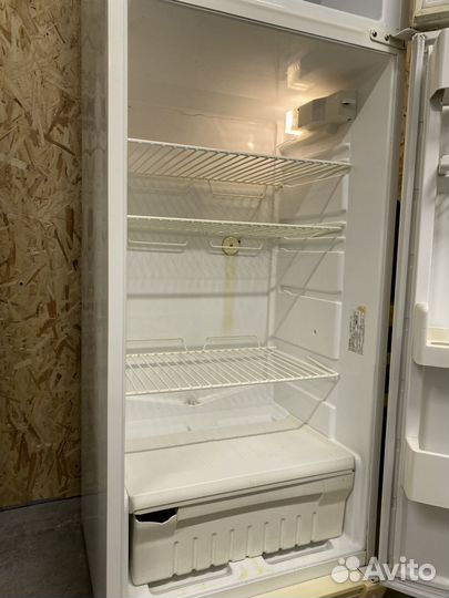 Холодильник Stinol NoFrost