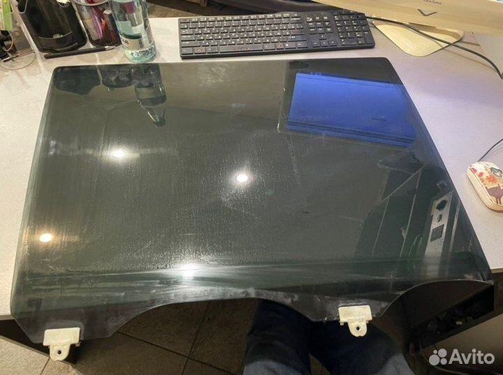 Стекло заднее правое Nissan Patrol Y62