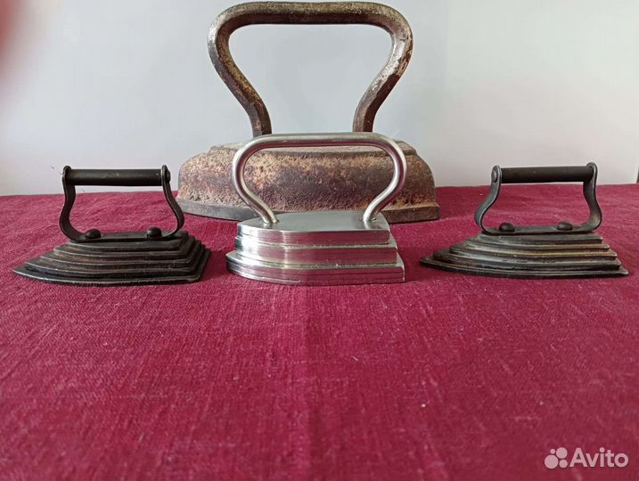 Старинные манжетные утюги