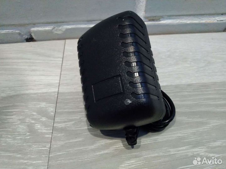 Блок питания 12В 2А Адаптер