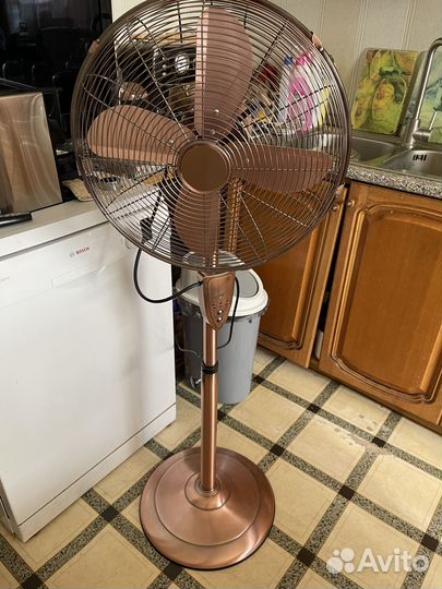 Вентилятор напольный с пультом