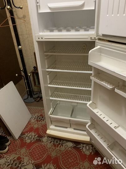 Холодильник stinol