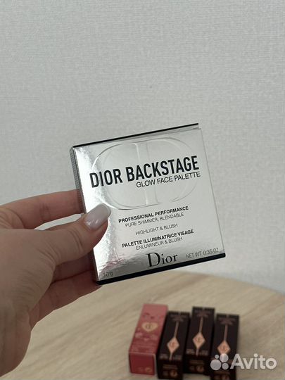В наличии палетка хайлайтеров Dior Backstage 002