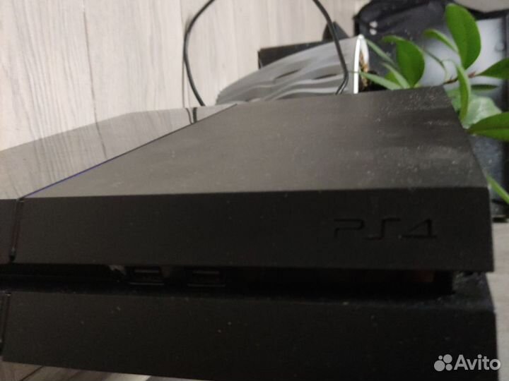 Игровая приставка ps4 Fat