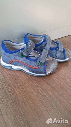 Сандалии Tombi