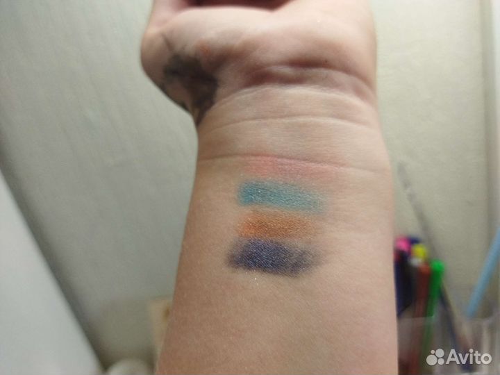 Тени для век