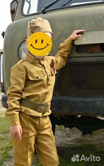 Военный костюм