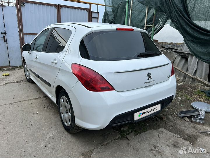 Peugeot 308 1.6 AT, 2011, 136 500 км