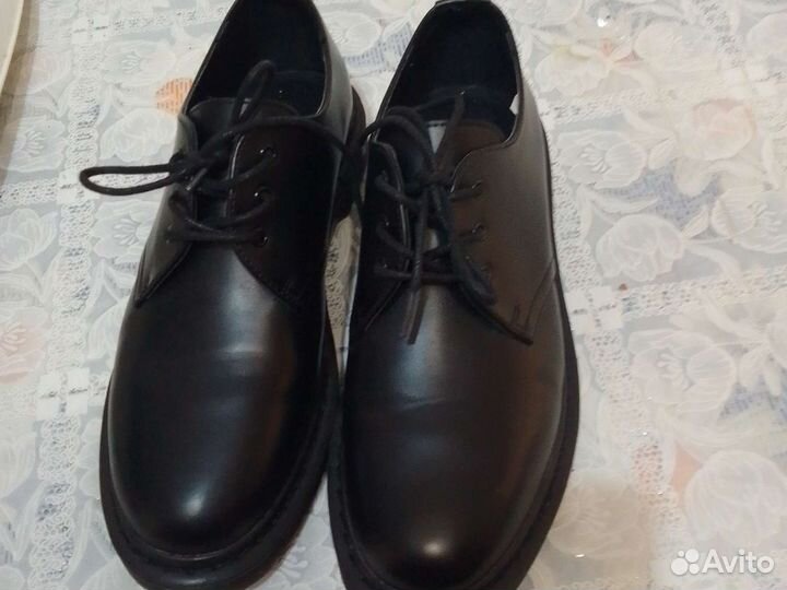 Туфли женские 39 размер натуральная кожа черные