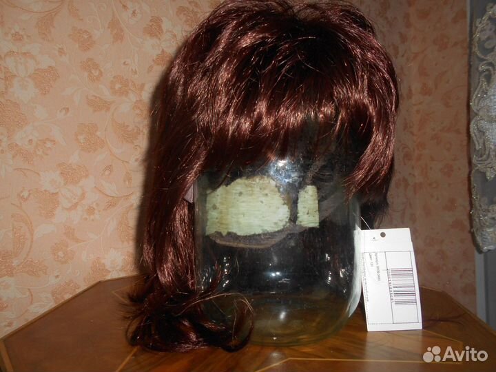 Парик из искусственных волос