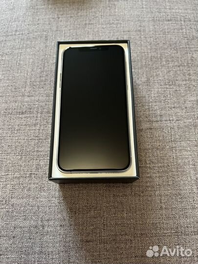 iPhone 11 Pro, 64 ГБ