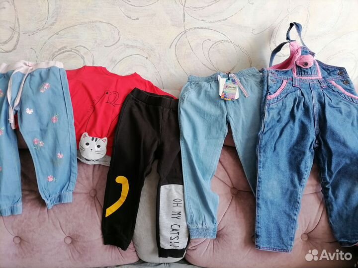 Одежда для девочки 98-104 (платья, костюмы)