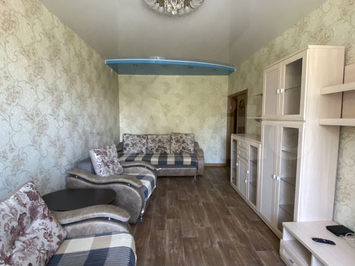 2-к. квартира, 60 м², 3/9 эт.