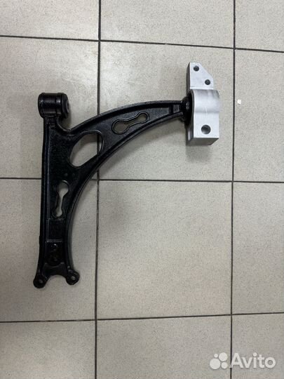 Рычаг передний левый CTR CQ0333L (cqvw-1L) VAG