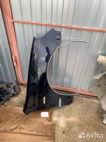 Правое крыло Toyota Crown Majesta 186